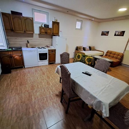 Apartmani Milami #1 Belgrad Exteriör bild