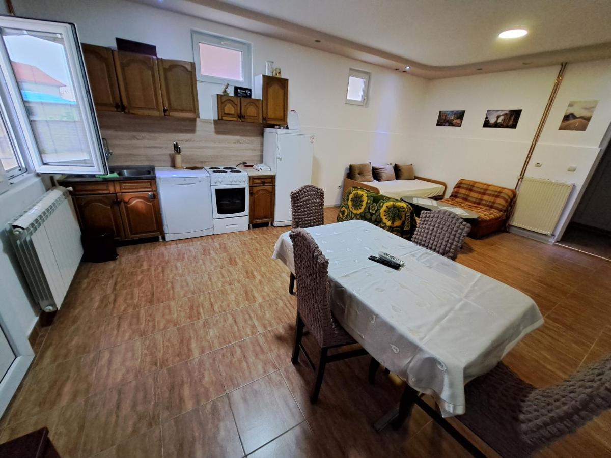 Apartmani Milami #1 Belgrad Exteriör bild